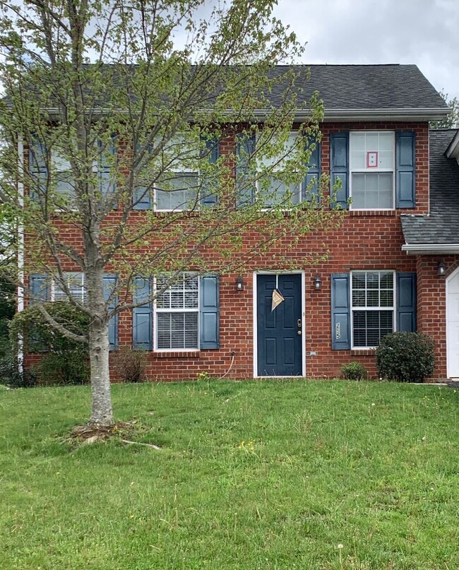 property at 255 Windsor Dr NW