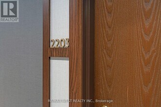 7890 Jane St in Vaughan, ON - Building Photo - Building Photo