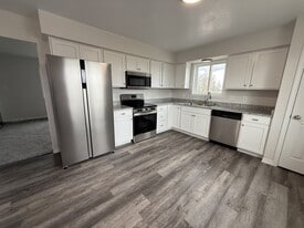 6233 43rd St SW in Great Falls, MT - Building Photo