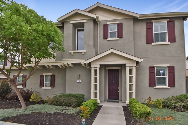 property at 173 Ladybug Ln