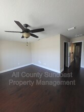 12914 Whittington Ct in Largo, FL - Building Photo - Building Photo