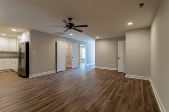 Lucas Ferry Townhomes in Athens, AL - Building Photo - Building Photo