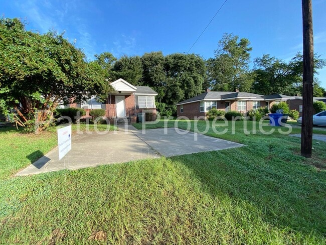 1013-1015 Munsen Spring Dr in Columbia, SC - Building Photo - Building Photo