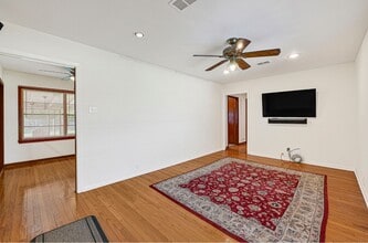 1235 Ansbury Dr in Houston, TX - Building Photo - Building Photo