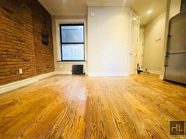 E 35TH ST. in New York, NY - Building Photo - Building Photo