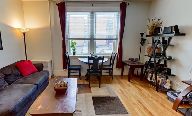 48 Dwight St in Brookline, MA - Building Photo - Building Photo