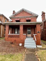 2427 Sunset Blvd in Steubenville, OH - Building Photo