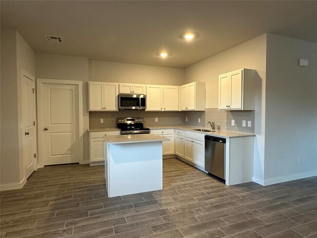 18039 Lantana Lp in Newalla, OK - Building Photo - Building Photo