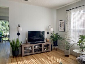 15903 Bay Vista Dr in Clermont, FL - Building Photo - Building Photo