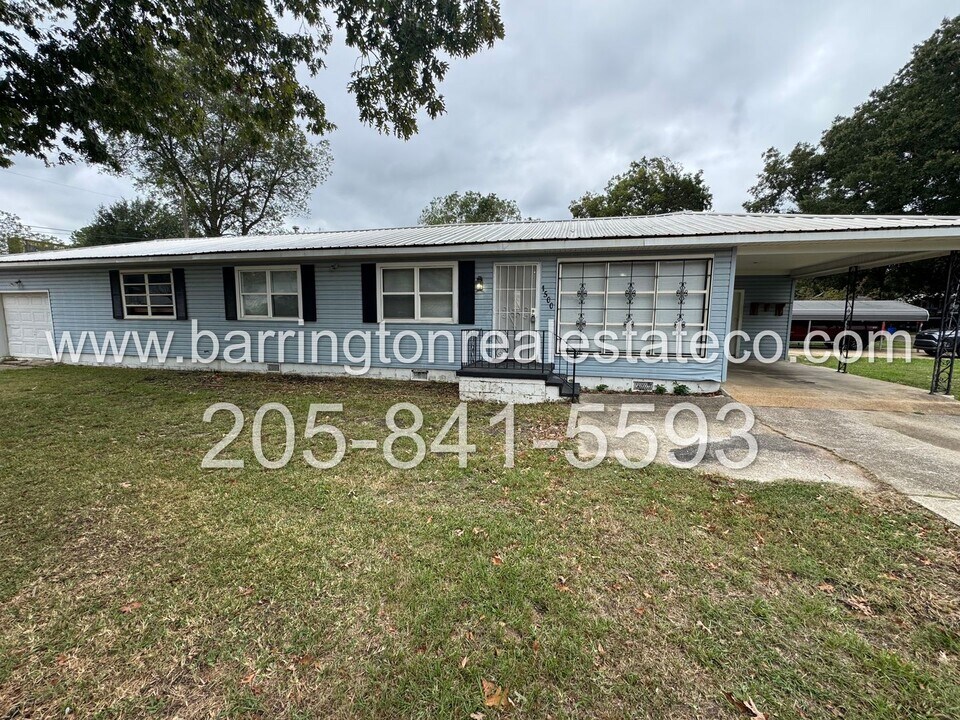 1500 Long 14th St in Bessemer, AL - Building Photo
