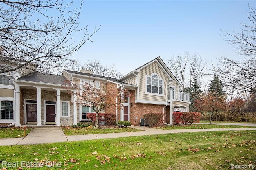 56331 Chesapeake Trail in Shelby Township, MI - Building Photo