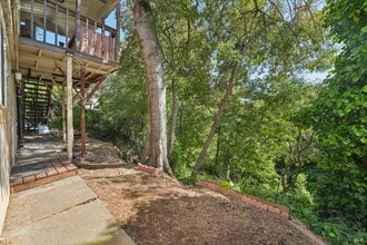 735 Sir Francis Drake Blvd in San Anselmo, CA - Building Photo - Building Photo