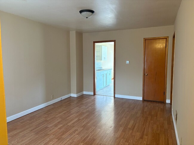 6101 E Harry St in Wichita, KS - Building Photo - Building Photo