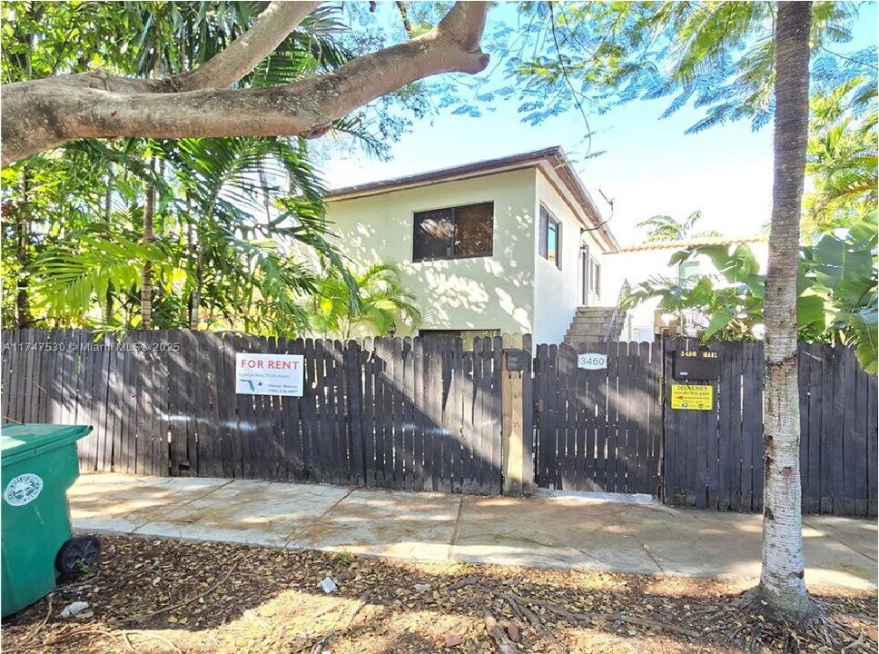 1252 SW 23rd St-Unit -1 in Miami, FL - Building Photo