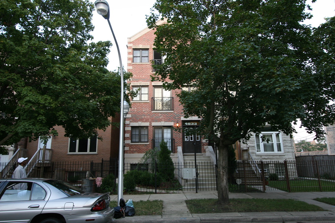 4633 S Langley Ave in Chicago, IL - Building Photo