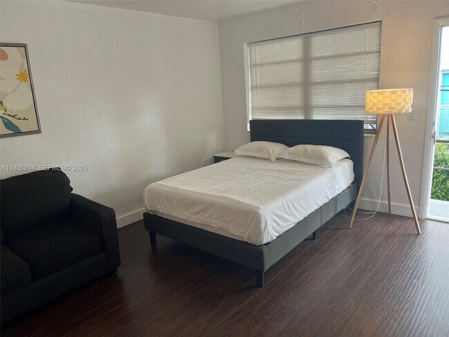 property at 740 Michigan Ave