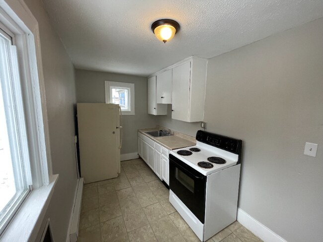 1322 Brownell Ave, Unit 1322 Brownell in Lorain, OH - Foto de edificio - Building Photo