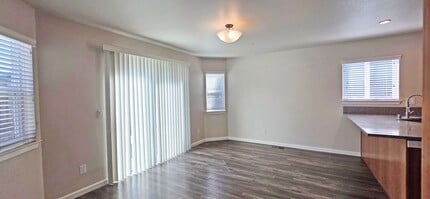 1982 Dogwood Dr in Santa Rosa, CA - Building Photo - Building Photo