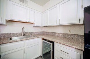 5336 Mancos Ct in Las Vegas, NV - Building Photo