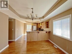 4537 Osaka Cir in Windsor, ON - Building Photo - Building Photo