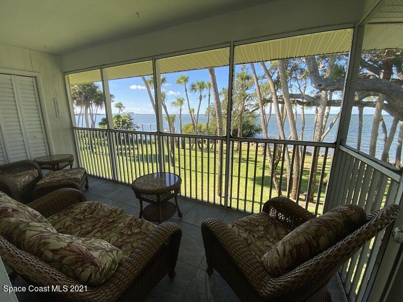 230 Cape Shores Cir in Cape Canaveral, FL - Building Photo