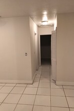 2813 Acapulco Dr in Miramar, FL - Building Photo - Building Photo