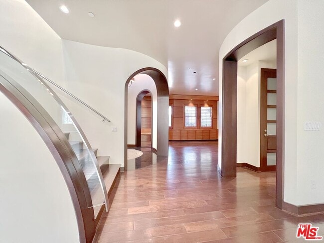 10305 Almayo Ave in Los Angeles, CA - Building Photo - Building Photo