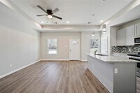 8005 Carver Rd photo'