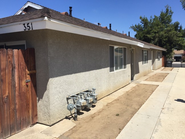 451 E 4th St in Perris, CA - Building Photo - Building Photo