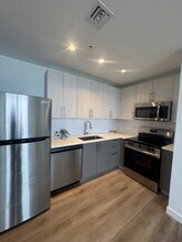 253 NE 2nd St, Unit 2259 in Miami, FL - Foto de edificio - Building Photo