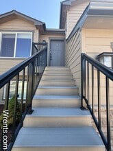 1217 S Greenacres Rd in Greenacres, WA - Building Photo - Building Photo