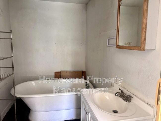 3803 Meadowbrook Dr in Fort Worth, TX - Building Photo - Building Photo