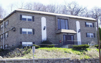 Seville Manor in Lowell, MA - Foto de edificio - Building Photo