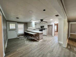 3105 Deaton St in Lake Charles, LA - Building Photo - Building Photo