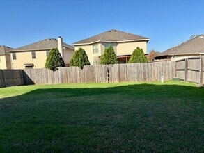 9625 Polk Ave in Fort Worth, TX - Building Photo - Building Photo