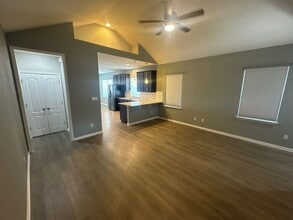 722 Coconut Grove St in Pflugerville, TX - Building Photo - Building Photo
