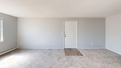 Grecian Gardens Apartments in Rochester, NY - Building Photo - Building Photo