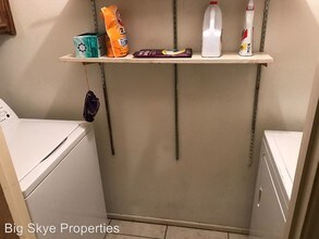 9807 Memphis Ave in Lubbock, TX - Foto de edificio - Building Photo