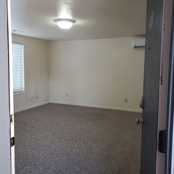 423 S State St in Provo, UT - Building Photo