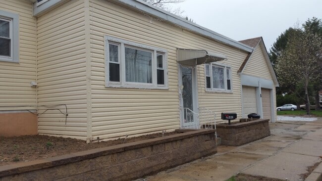 270 N 1st Ave, Unit Private C