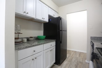 Goshen Manor in West Chester, PA - Foto de edificio - Interior Photo