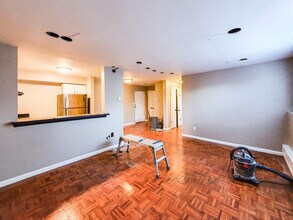 306 Paterson Ave in East Rutherford, NJ - Building Photo - Building Photo