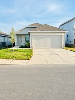 1311 Neria Lp in San Antonio, TX - Building Photo