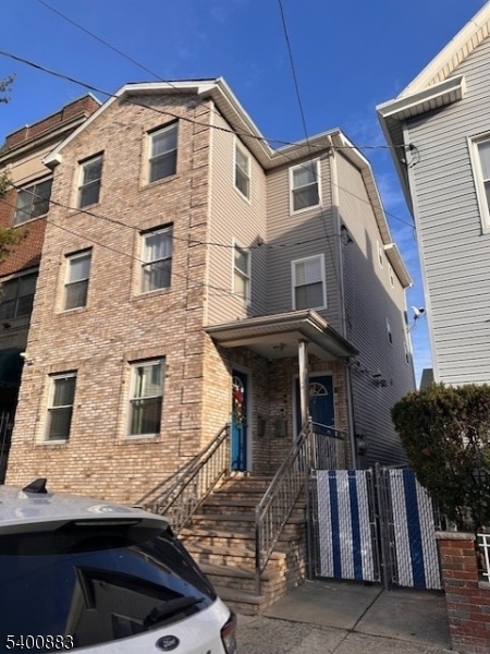 31 Morrell St in Elizabeth, NJ - Building Photo - Building Photo