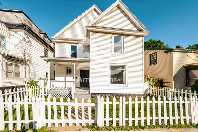 property at 505 1/2 Bear St