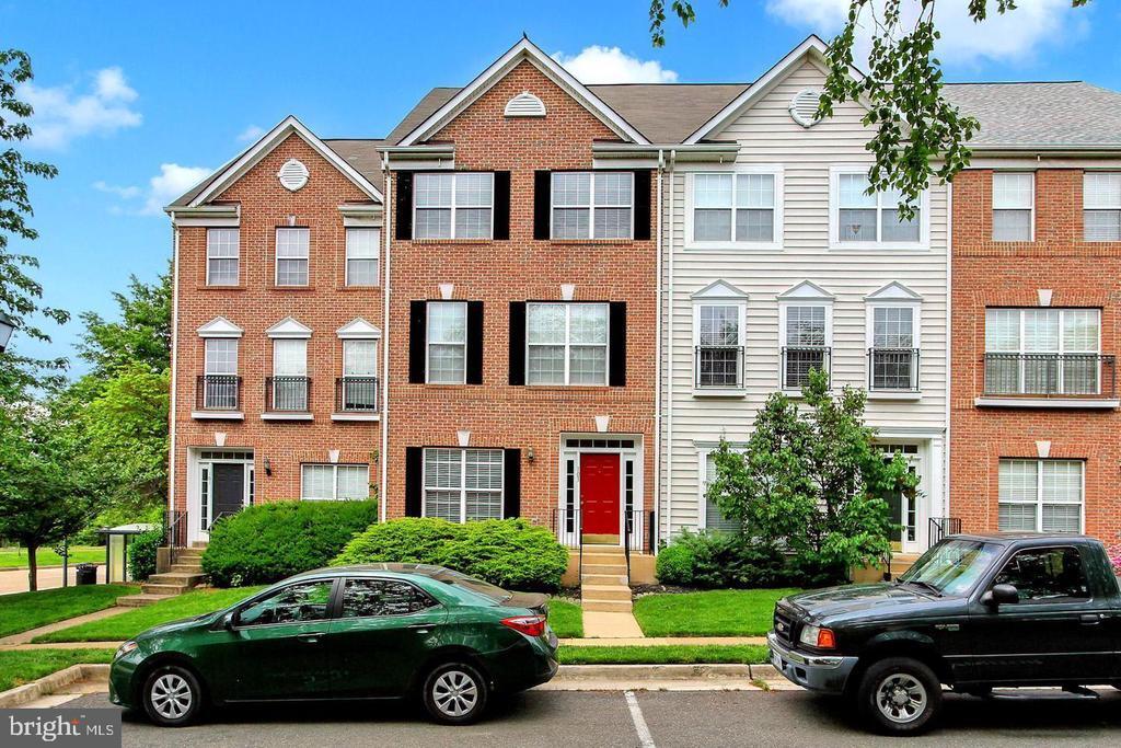 103 Cameron Pk Ct in Alexandria, VA - Foto de edificio