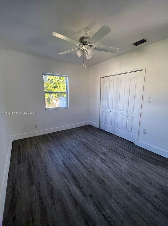 8351 NW 15th Ave-Unit -2 in Miami, FL - Building Photo - Building Photo