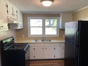 1471 E State St in Bristol, TN - Building Photo - Building Photo