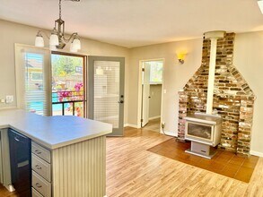 20427 86th Pl W in Edmonds, WA - Building Photo - Building Photo
