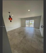 3770 NE 171 St in Miami, FL - Building Photo - Building Photo